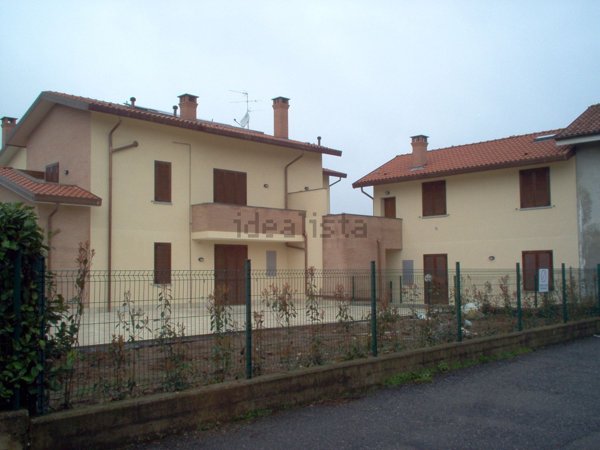 appartamento in vendita a Vimercate in zona Oreno