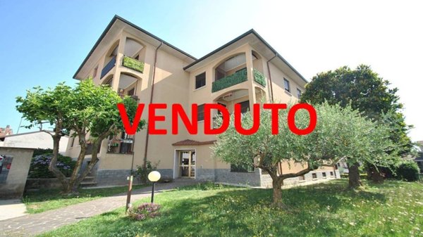 appartamento in vendita a Vimercate in zona Ruginello / Oldaniga