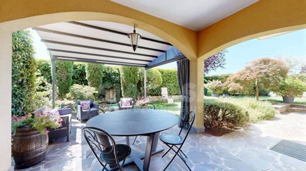 casa indipendente in vendita a Vimercate