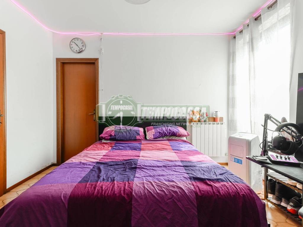 appartamento in vendita a Vimercate in zona Ruginello / Oldaniga