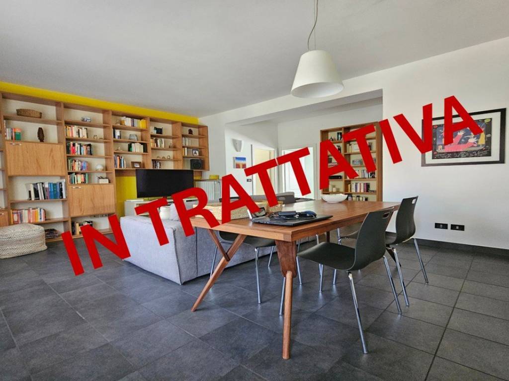 appartamento in vendita a Vimercate in zona Oreno