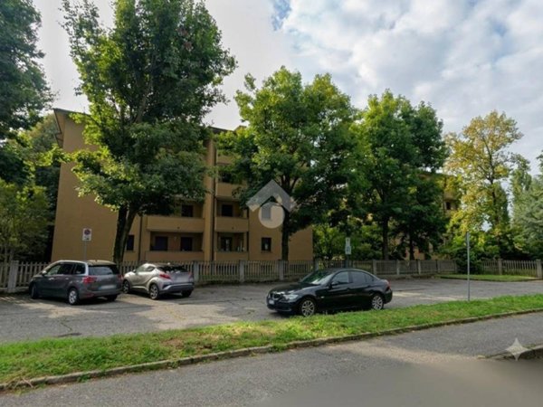 appartamento in vendita a Vimercate in zona Velasca