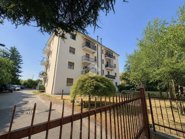 appartamento in vendita a Vimercate in zona Velasca