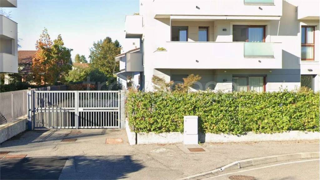 terreno edificabile in vendita a Vimercate in zona Oreno