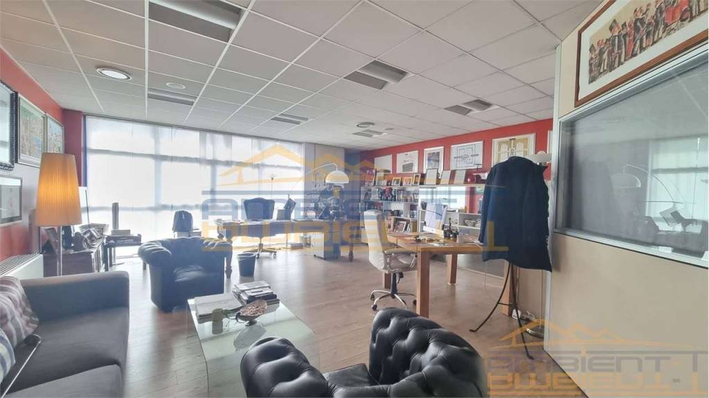 appartamento in vendita a Vimercate in zona Velasca