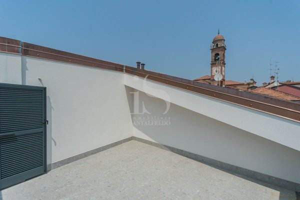 appartamento in vendita a Vimercate in zona Centro Storico