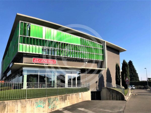 ufficio in vendita a Vimercate