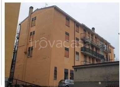 appartamento in vendita a Vimercate in zona Centro Storico