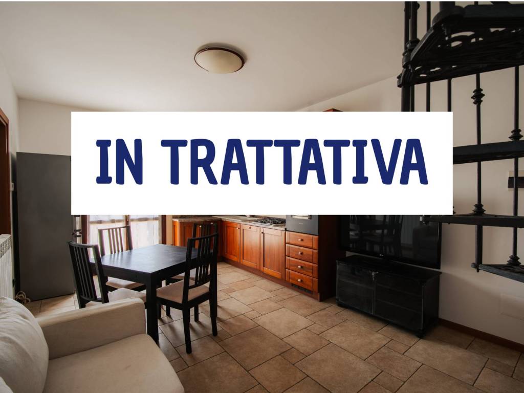 appartamento in vendita a Vimercate in zona Ruginello / Oldaniga