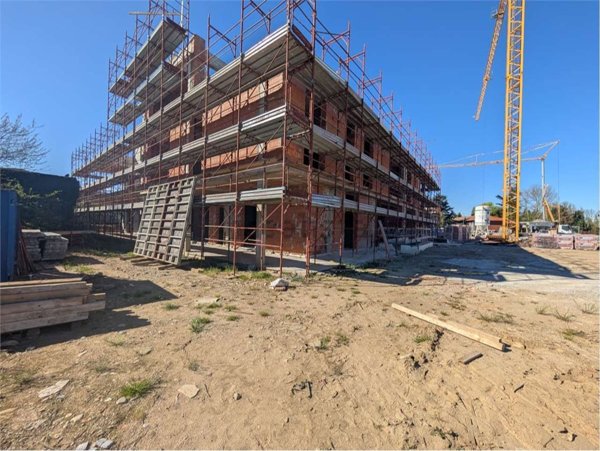 appartamento in vendita a Vimercate in zona Oreno