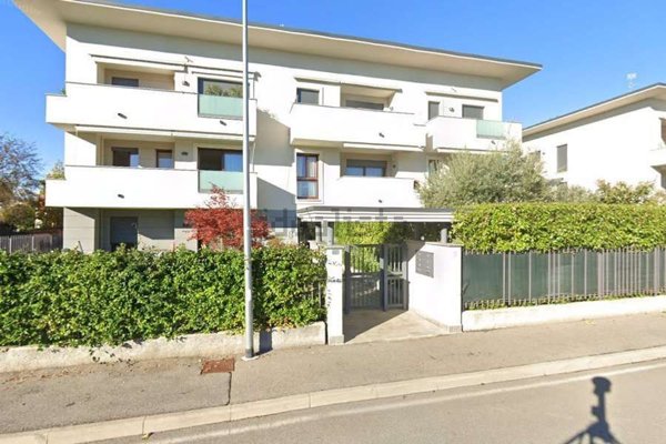 box auto in vendita a Vimercate in zona Oreno
