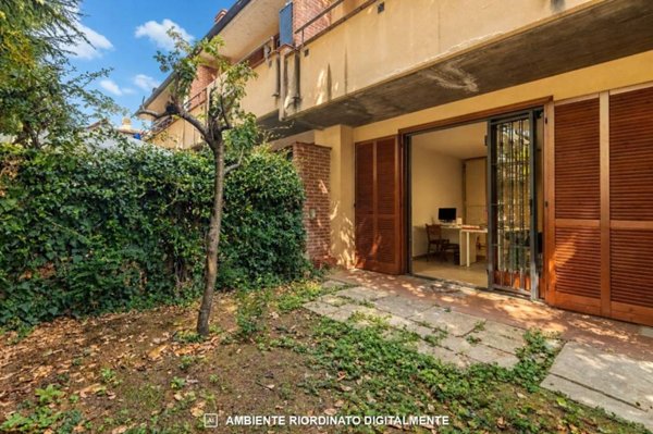 casa indipendente in vendita a Vimercate in zona Centro Storico