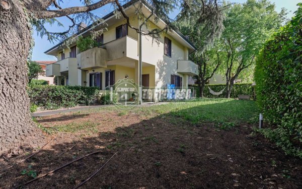 casa indipendente in vendita a Vimercate in zona Velasca