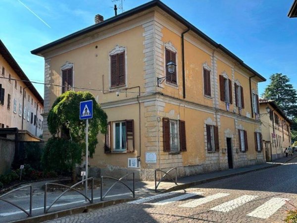 appartamento in vendita a Vimercate in zona Oreno