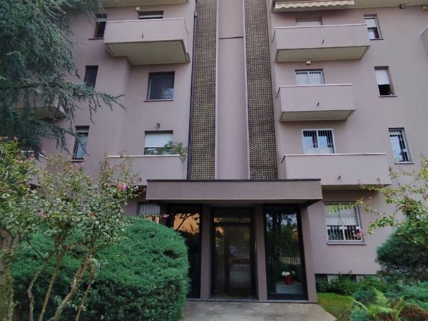 appartamento in vendita a Vimercate in zona Centro Storico