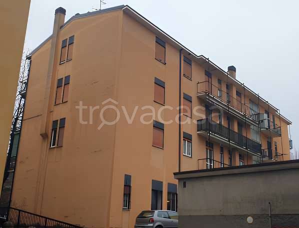 appartamento in vendita a Vimercate in zona Centro Storico