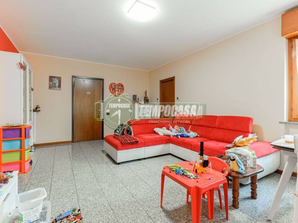 appartamento in vendita a Vimercate in zona Velasca
