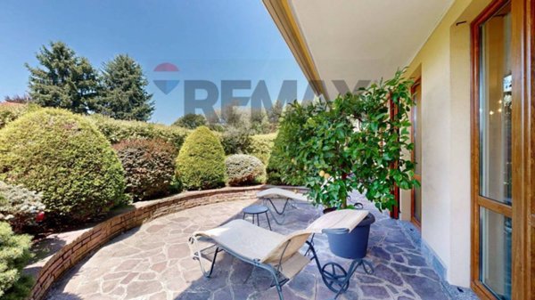 casa indipendente in vendita a Vimercate