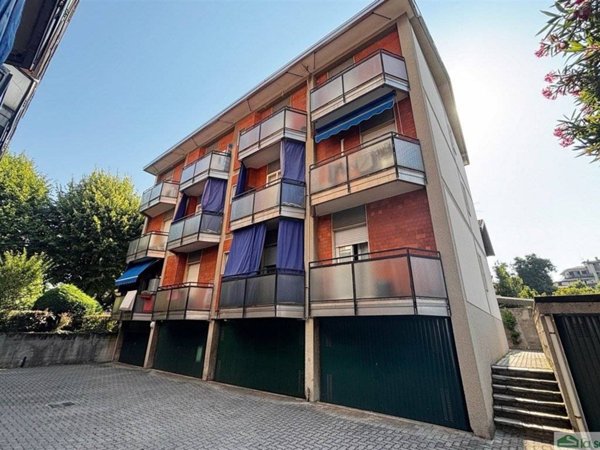 appartamento in vendita a Vimercate in zona Centro Storico