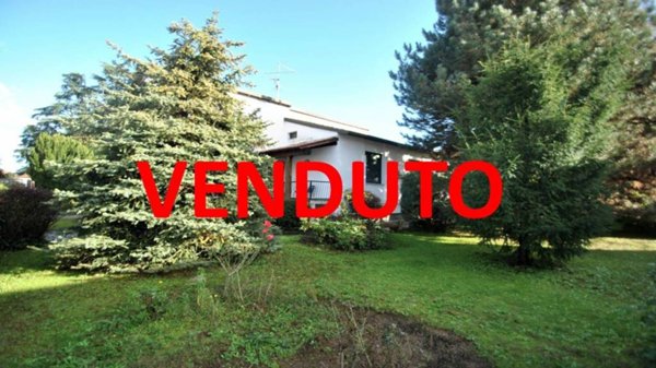 casa indipendente in vendita a Vimercate in zona Centro Storico