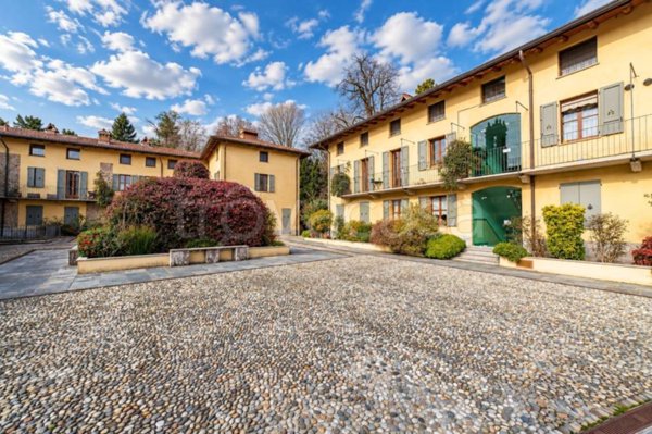 appartamento in vendita a Vimercate in zona Oreno
