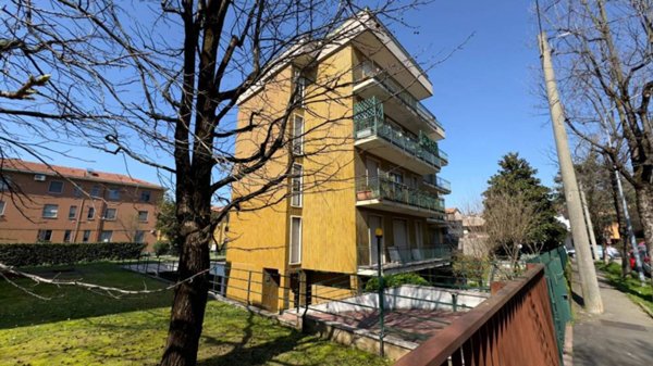 appartamento in vendita a Vimercate in zona Centro Storico