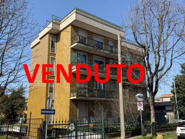 appartamento in vendita a Vimercate in zona Centro Storico