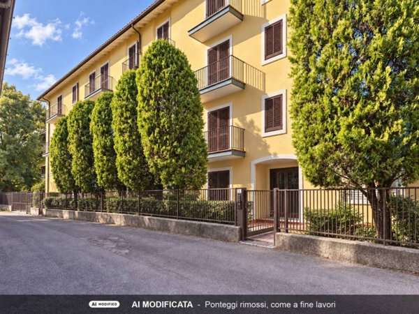 appartamento in vendita a Vimercate in zona Oreno