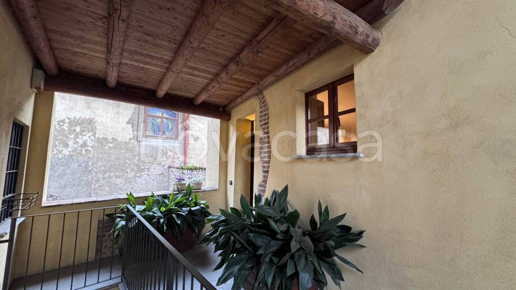 appartamento in vendita a Vimercate in zona Oreno