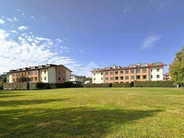 appartamento in vendita a Vimercate in zona Centro Storico