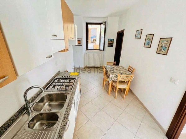 appartamento in vendita a Vimercate in zona Ruginello / Oldaniga