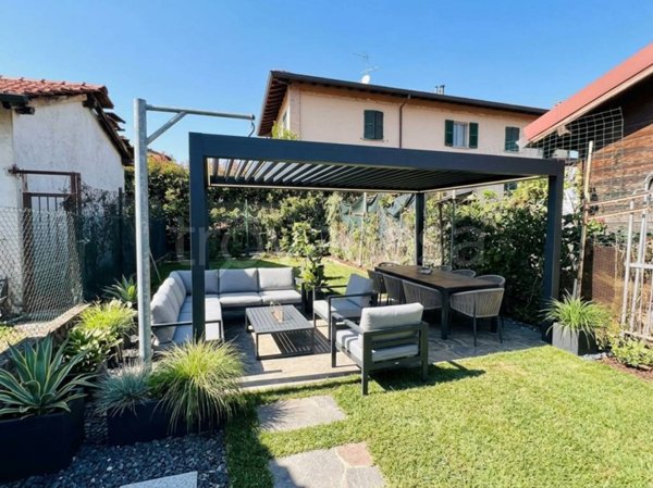 casa indipendente in vendita a Vimercate