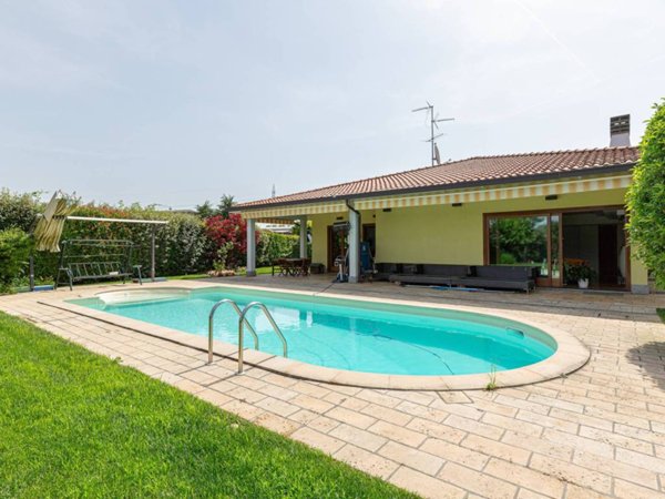 casa indipendente in vendita a Busnago