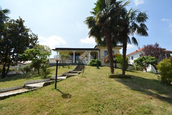 casa indipendente in vendita a Busnago