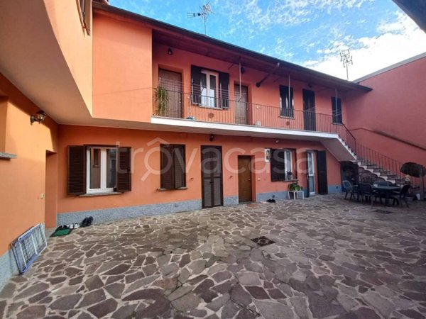 appartamento in vendita a Busnago