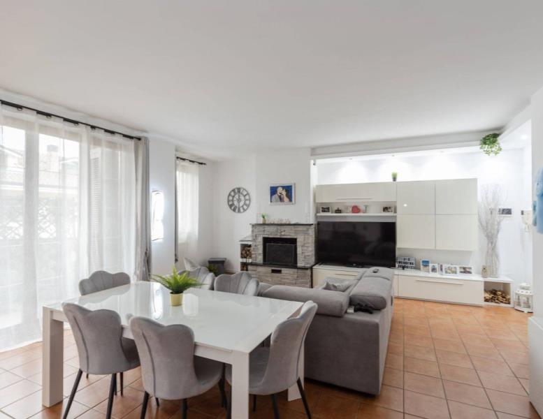 appartamento in vendita a Busnago