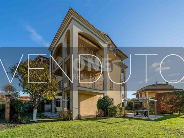 appartamento in vendita a Busnago