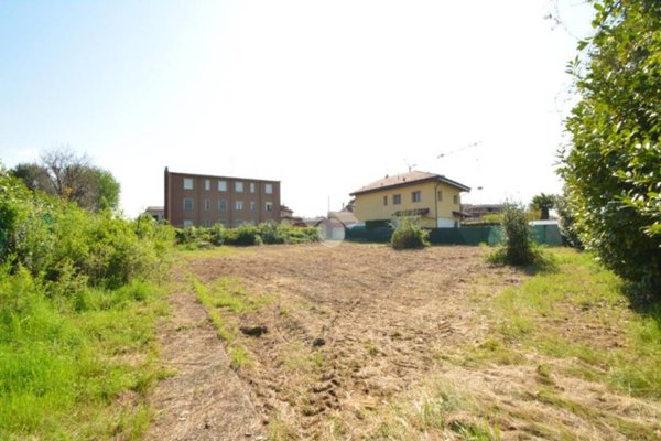 terreno edificabile in vendita a Busnago