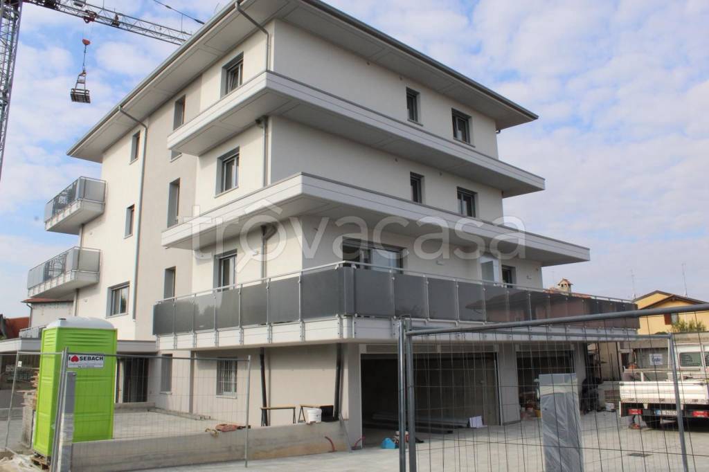 appartamento in vendita a Busnago