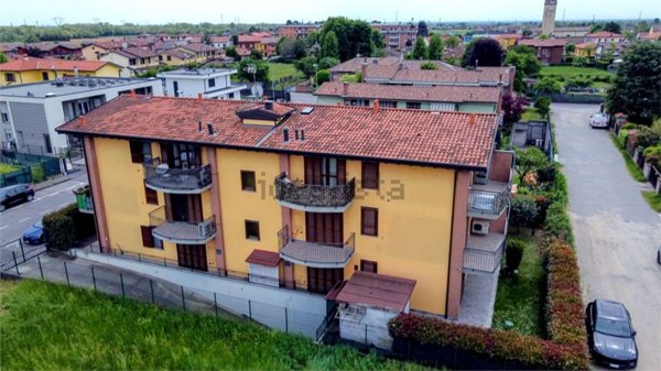 appartamento in vendita a Busnago