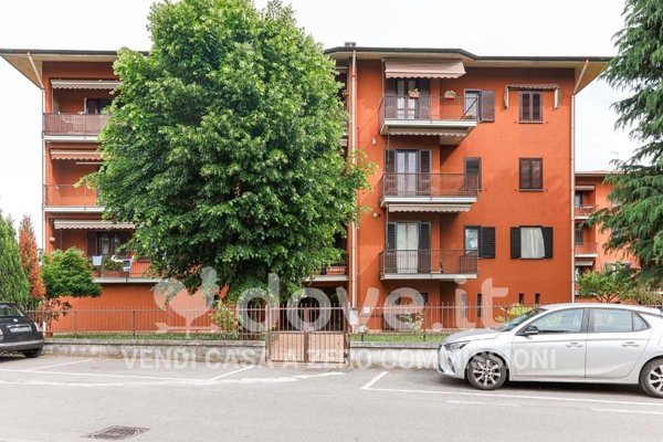 appartamento in vendita a Busnago
