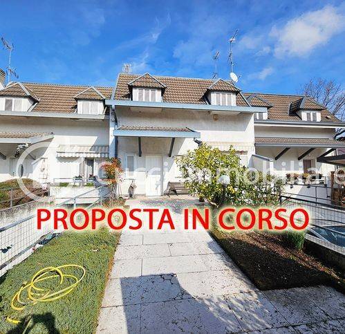 casa indipendente in vendita a Busnago