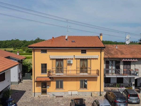 appartamento in vendita a Busnago