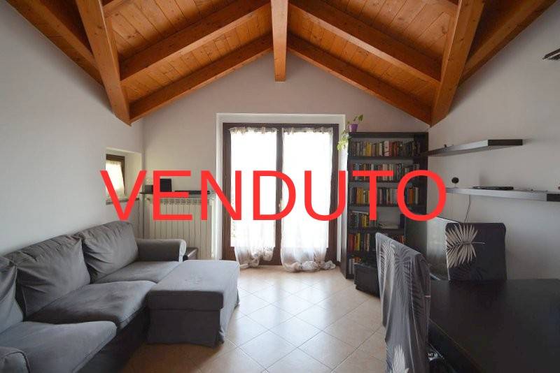 appartamento in vendita a Busnago