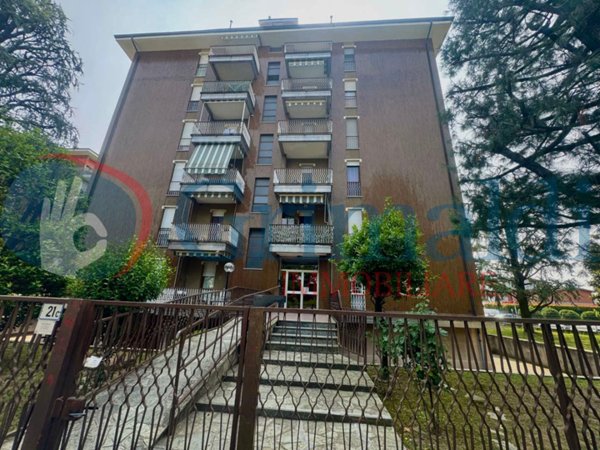 appartamento in vendita a Busnago