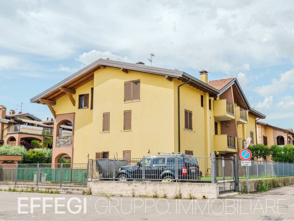 appartamento in vendita a Busnago