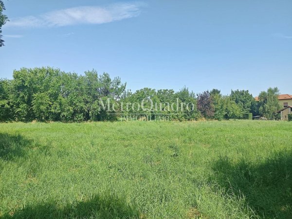 casale in vendita a Busnago