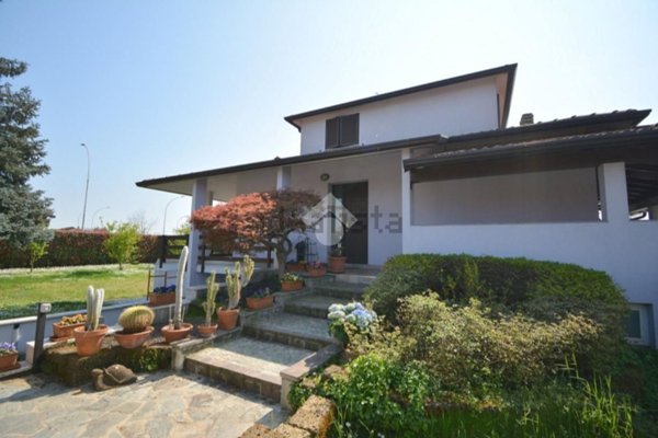 appartamento in vendita a Busnago