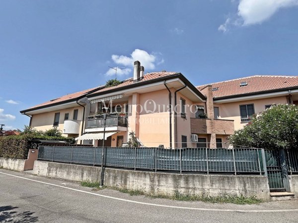 appartamento in vendita a Busnago
