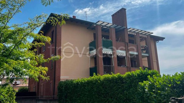 appartamento in vendita a Busnago